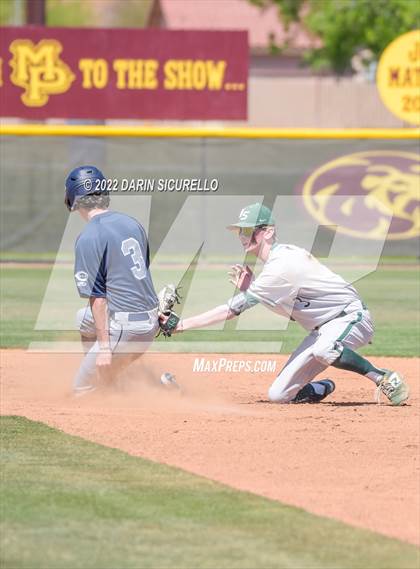 Thumbnail 2 in Columbine vs. West Salem (Coach Bob Invitational) photogallery.
