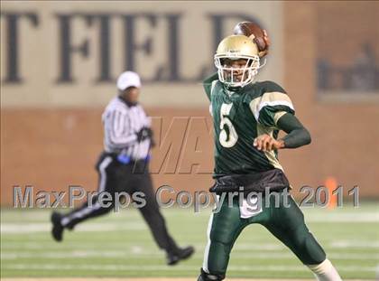 Thumbnail 3 in Northeastern vs. Salisbury (NCHSAA 2AA Final) photogallery.