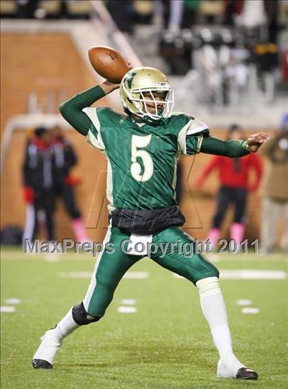 Thumbnail 1 in Northeastern vs. Salisbury (NCHSAA 2AA Final) photogallery.