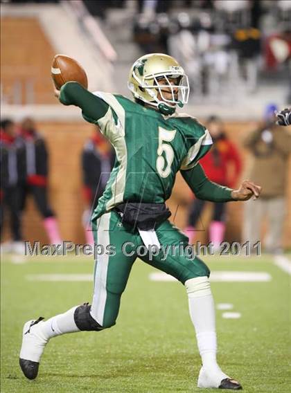 Thumbnail 2 in Northeastern vs. Salisbury (NCHSAA 2AA Final) photogallery.