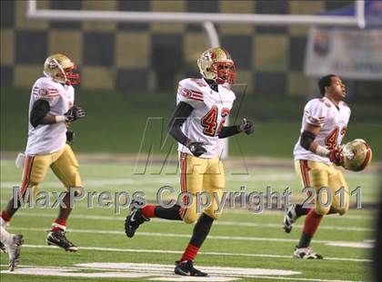 Thumbnail 1 in Northeastern vs. Salisbury (NCHSAA 2AA Final) photogallery.