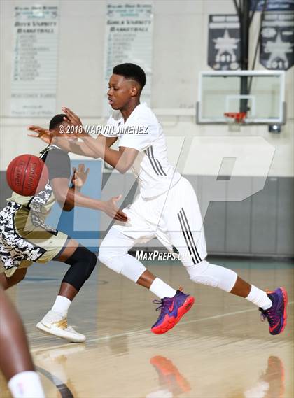 Thumbnail 2 in Malibu vs. California Military Institute (CIF 5AAA 2nd Round Playoff) photogallery.