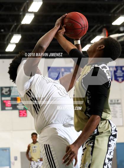 Thumbnail 1 in Malibu vs. California Military Institute (CIF 5AAA 2nd Round Playoff) photogallery.