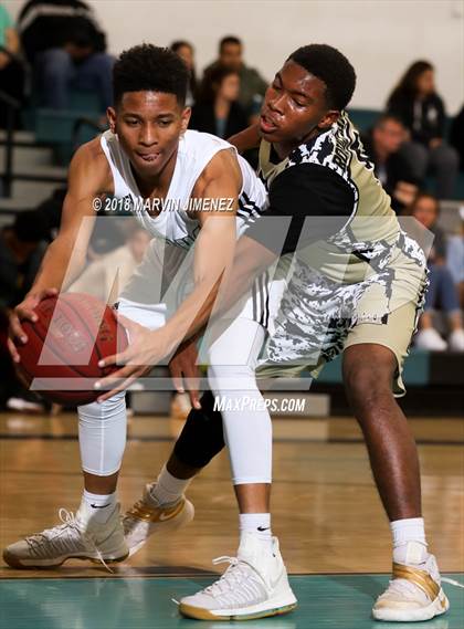 Thumbnail 3 in Malibu vs. California Military Institute (CIF 5AAA 2nd Round Playoff) photogallery.