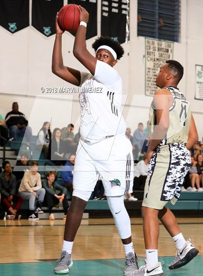 Thumbnail 1 in Malibu vs. California Military Institute (CIF 5AAA 2nd Round Playoff) photogallery.