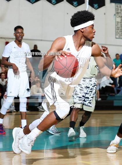 Thumbnail 1 in Malibu vs. California Military Institute (CIF 5AAA 2nd Round Playoff) photogallery.