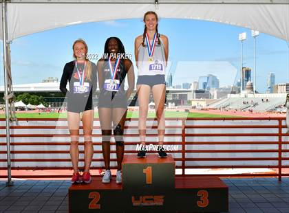 Thumbnail 1 in UIL 6A State Championship photogallery.
