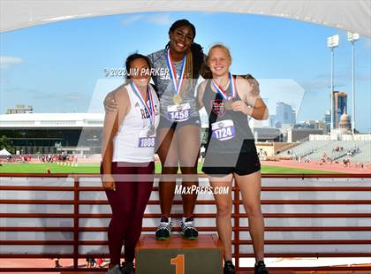 Thumbnail 3 in UIL 6A State Championship photogallery.