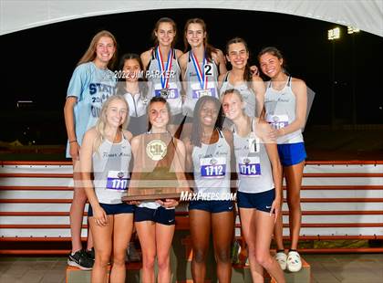 Thumbnail 3 in UIL 6A State Championship photogallery.