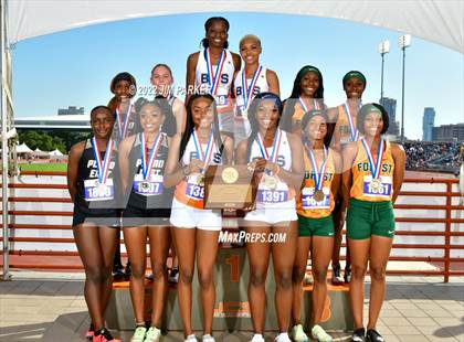 Thumbnail 2 in UIL 6A State Championship photogallery.