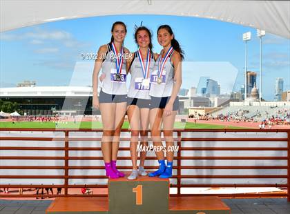 Thumbnail 1 in UIL 6A State Championship photogallery.