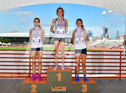 Thumbnail 3 in UIL 6A State Championship photogallery.