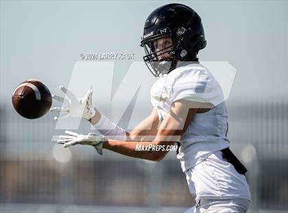 Thumbnail 1 in Archbishop Mitty @ Valley Christian photogallery.