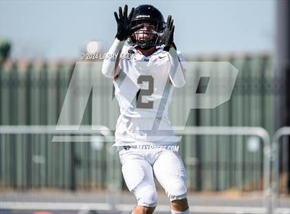 Thumbnail 2 in Archbishop Mitty @ Valley Christian photogallery.