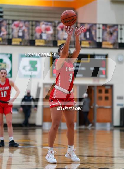 Thumbnail 3 in Center Grove @ Avon photogallery.