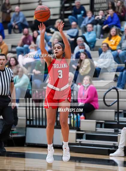 Thumbnail 2 in Center Grove @ Avon photogallery.