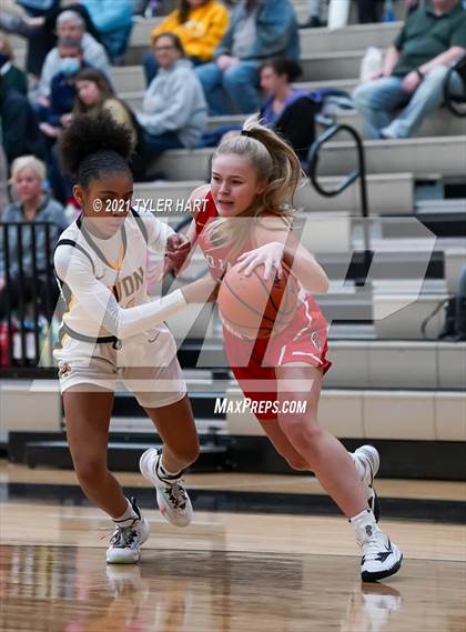 Thumbnail 3 in Center Grove @ Avon photogallery.
