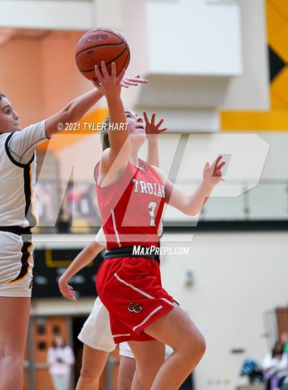 Thumbnail 1 in Center Grove @ Avon photogallery.