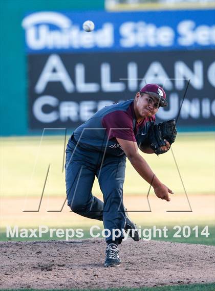 Thumbnail 1 in Monterey vs. St. Francis CC (CIF CCS D2 Semifinals) photogallery.