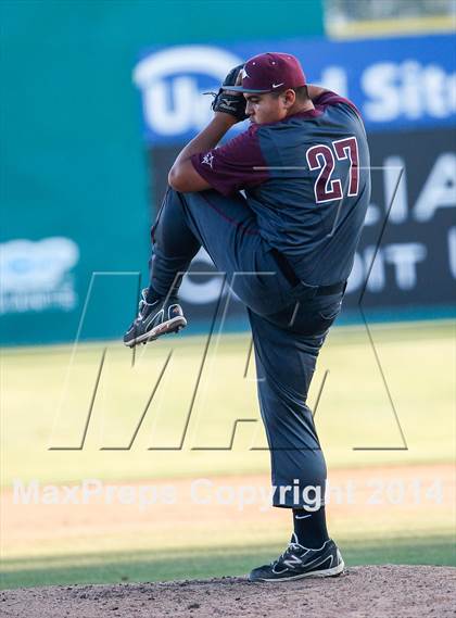 Thumbnail 3 in Monterey vs. St. Francis CC (CIF CCS D2 Semifinals) photogallery.