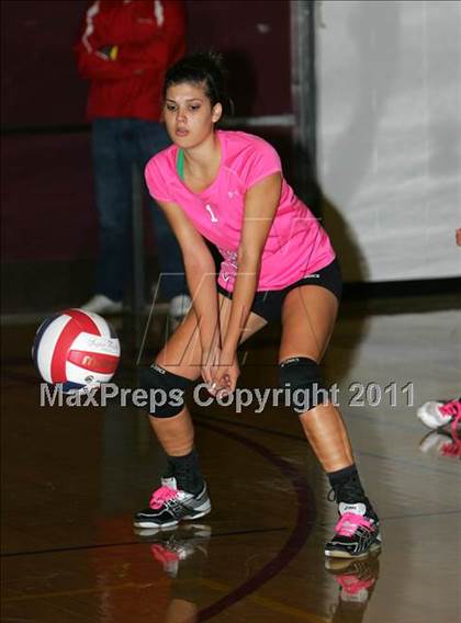 Thumbnail 2 in Ripon vs Hoover (Viking Classic Tournament) photogallery.