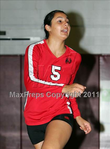 Thumbnail 3 in Ripon vs Hoover (Viking Classic Tournament) photogallery.