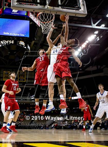 Thumbnail 3 in Holmes vs Newport Central Catholic photogallery.