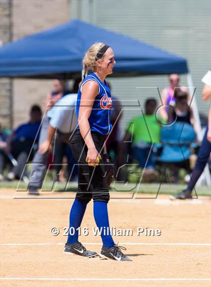 Thumbnail 3 in Chester vs Pine Plains (Section 9 Class C Final) photogallery.