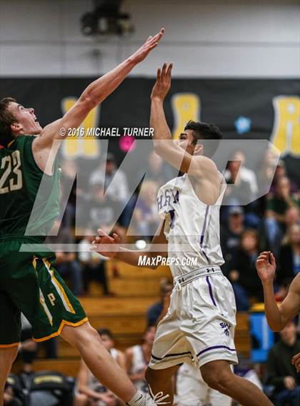 Thumbnail 1 in Shasta vs. Placer photogallery.