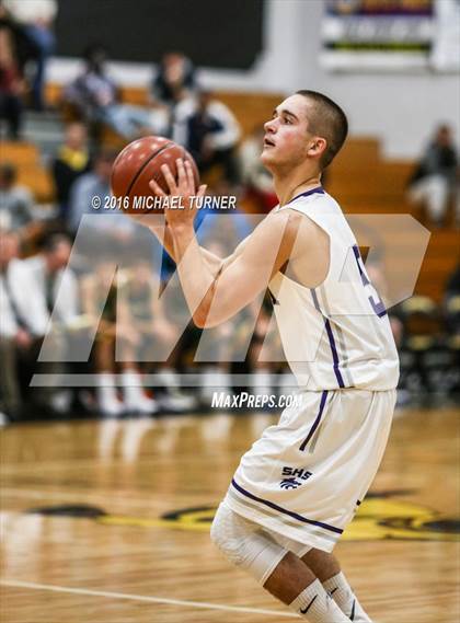 Thumbnail 1 in Shasta vs. Placer photogallery.