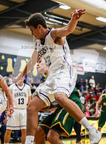 Thumbnail 1 in Shasta vs. Placer photogallery.