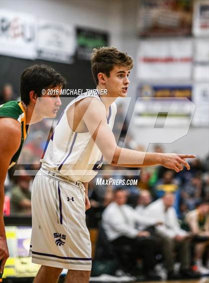Thumbnail 2 in Shasta vs. Placer photogallery.