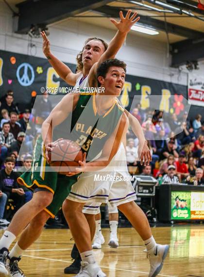 Thumbnail 2 in Shasta vs. Placer photogallery.