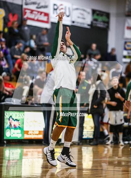 Thumbnail 1 in Shasta vs. Placer photogallery.