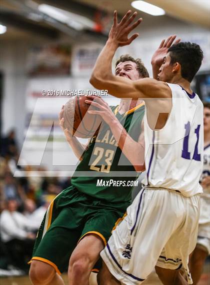 Thumbnail 3 in Shasta vs. Placer photogallery.