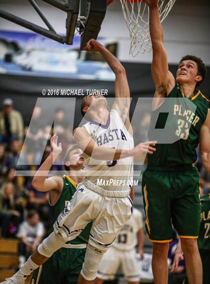 Thumbnail 2 in Shasta vs. Placer photogallery.
