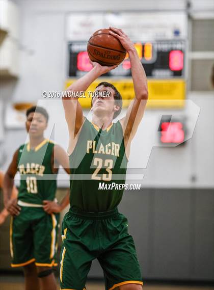 Thumbnail 2 in Shasta vs. Placer photogallery.