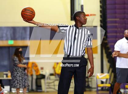 Thumbnail 3 in Downey vs. Lynwood photogallery.