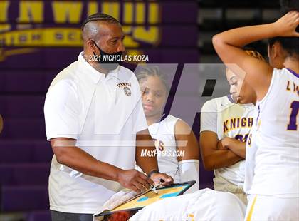 Thumbnail 2 in Downey vs. Lynwood photogallery.