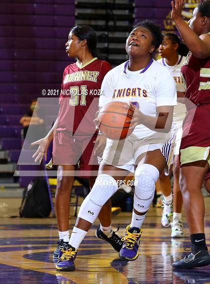 Thumbnail 1 in Downey vs. Lynwood photogallery.