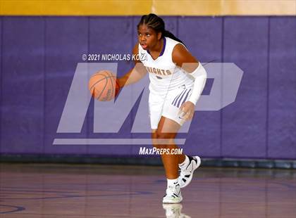 Thumbnail 3 in Downey vs. Lynwood photogallery.