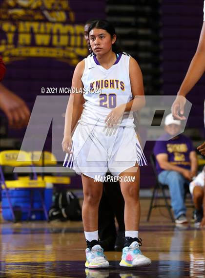 Thumbnail 2 in Downey vs. Lynwood photogallery.