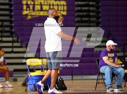 Thumbnail 3 in Downey vs. Lynwood photogallery.