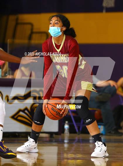 Thumbnail 3 in Downey vs. Lynwood photogallery.
