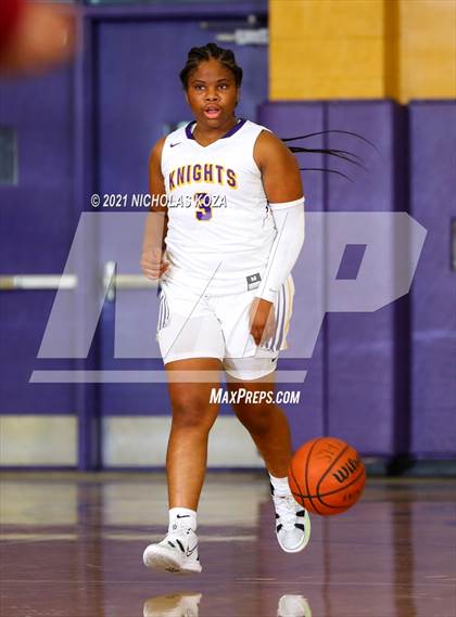 Thumbnail 3 in Downey vs. Lynwood photogallery.