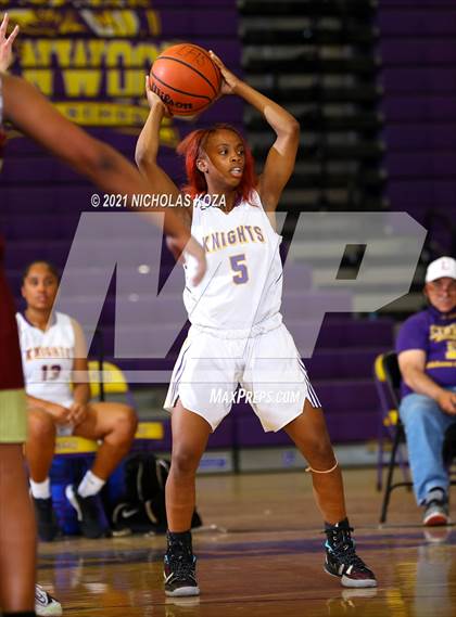 Thumbnail 3 in Downey vs. Lynwood photogallery.