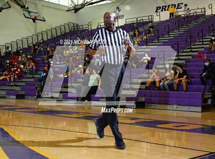 Thumbnail 2 in Downey vs. Lynwood photogallery.