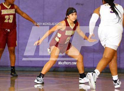 Thumbnail 1 in Downey vs. Lynwood photogallery.