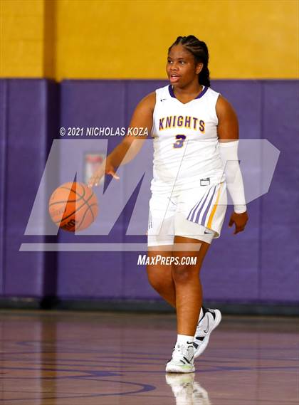 Thumbnail 1 in Downey vs. Lynwood photogallery.
