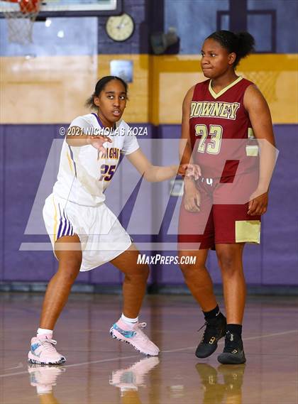 Thumbnail 2 in Downey vs. Lynwood photogallery.